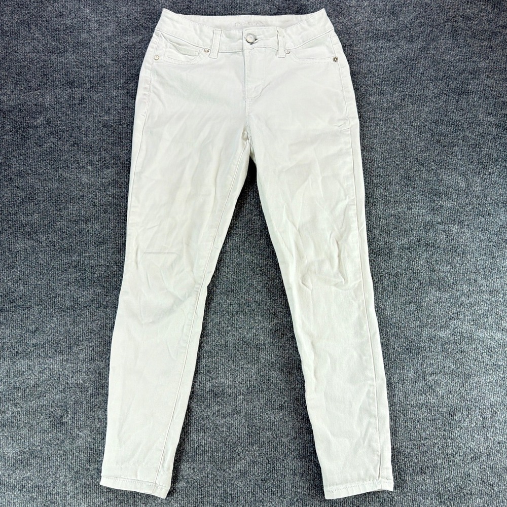 Maurices Womens Skinny Jeans Off White Stretch Denim Mid Rise‎ Size 5-6 Regular